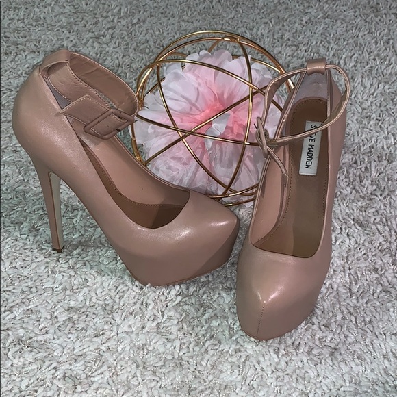 🚫SOLD🚫 Steve Madden Delerius Hidden Platform - Picture 1 of 7